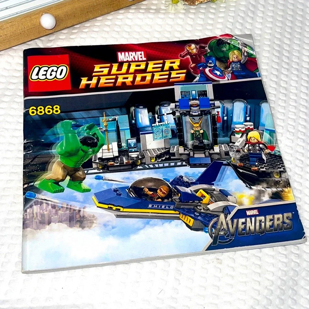 INSTRUCTIONS ONLY LEGO HULK HELICARRIER BREAKOUT 6868 book from set.